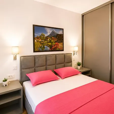Smartstay Kvart 公寓 *