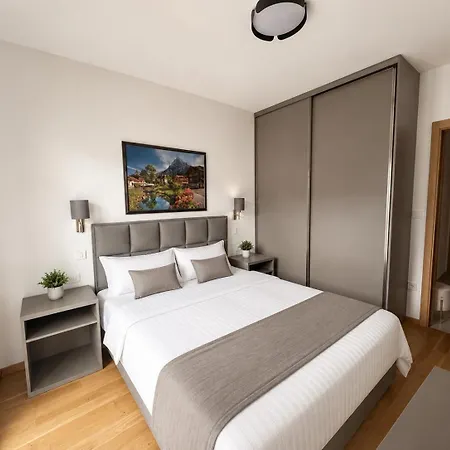 Smartstay Kvart 公寓 *